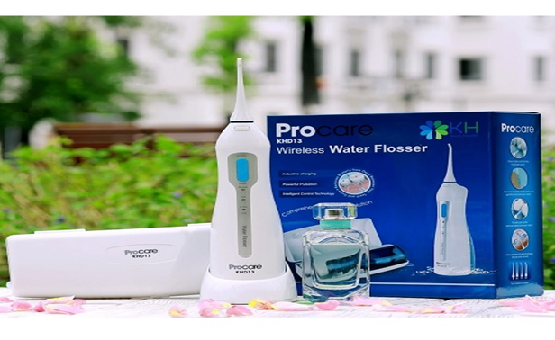 M&aacute;y tăm nước du lịch Procare KHD13 sang trọng, gọn nhẹ